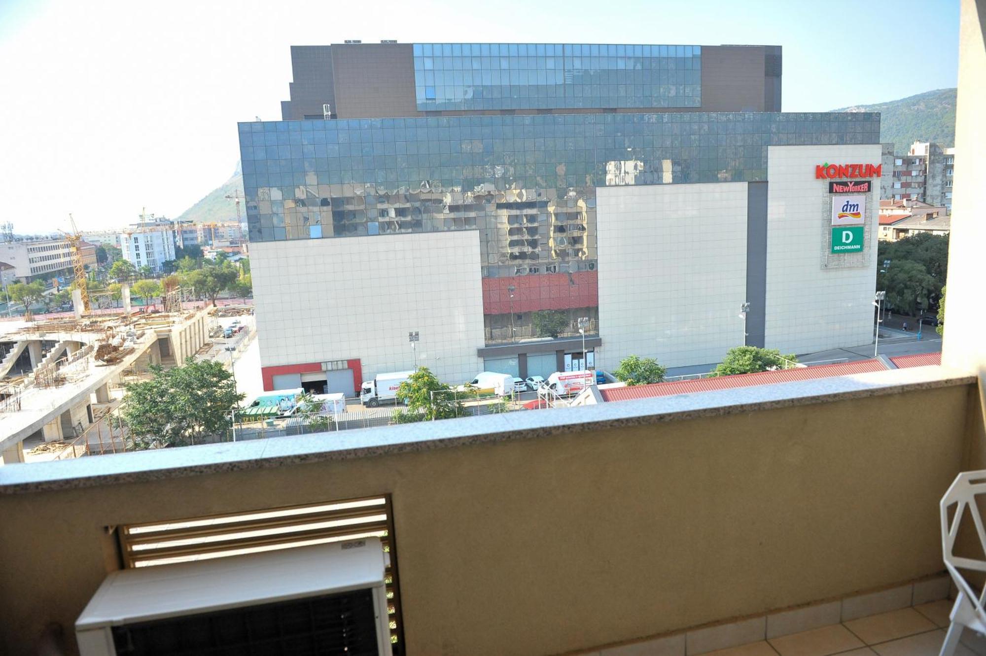 Orca Apartments โมสตาร์ ภายนอก รูปภาพ