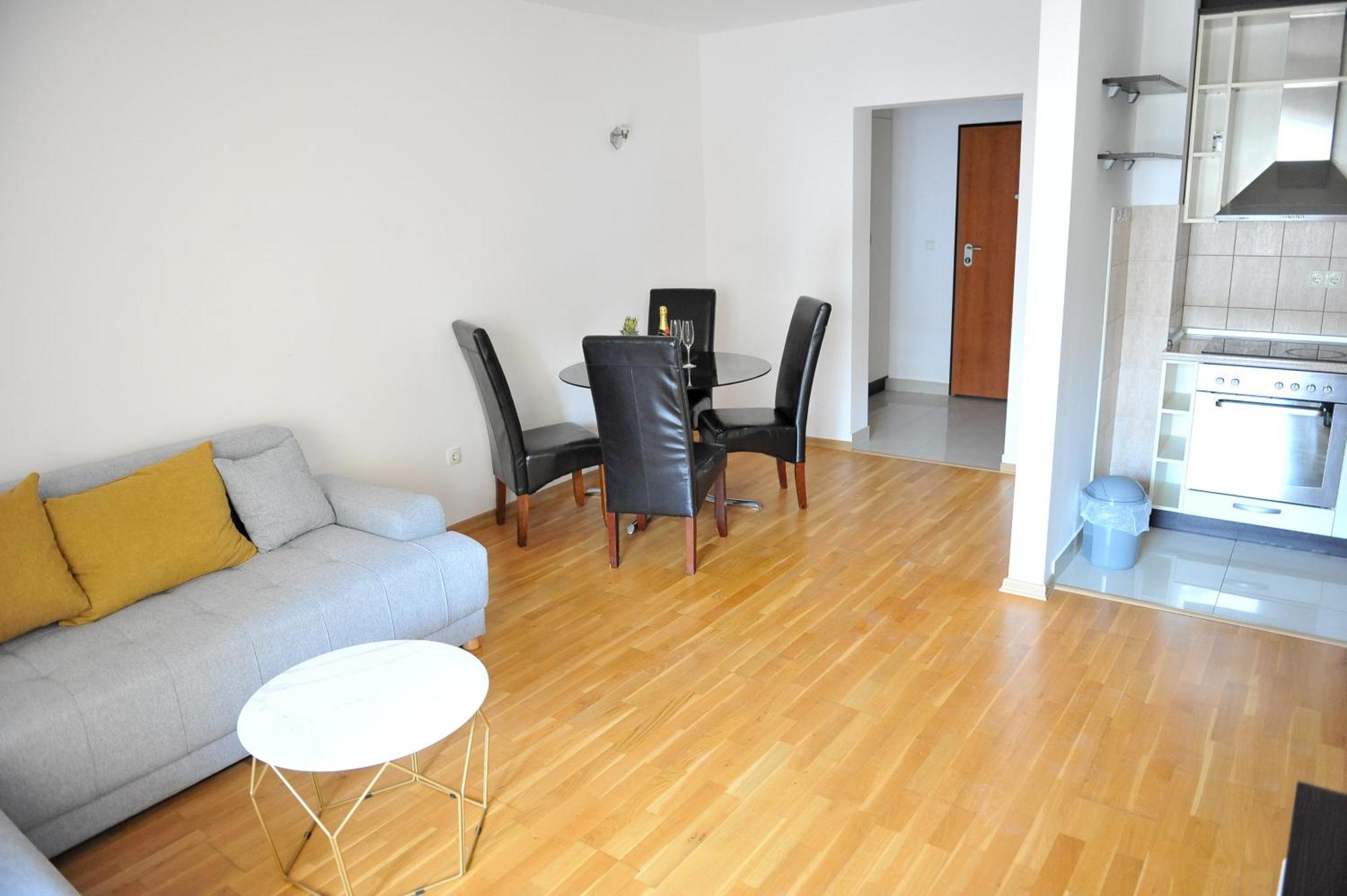Orca Apartments โมสตาร์ ภายนอก รูปภาพ